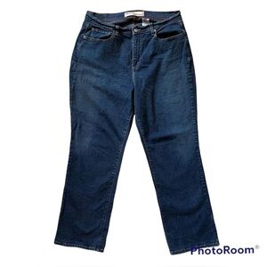 LEVI'S Women's 550 Sz 18 Med Relaxed Fit Boot Cut 36" x 31" High Rise 12"